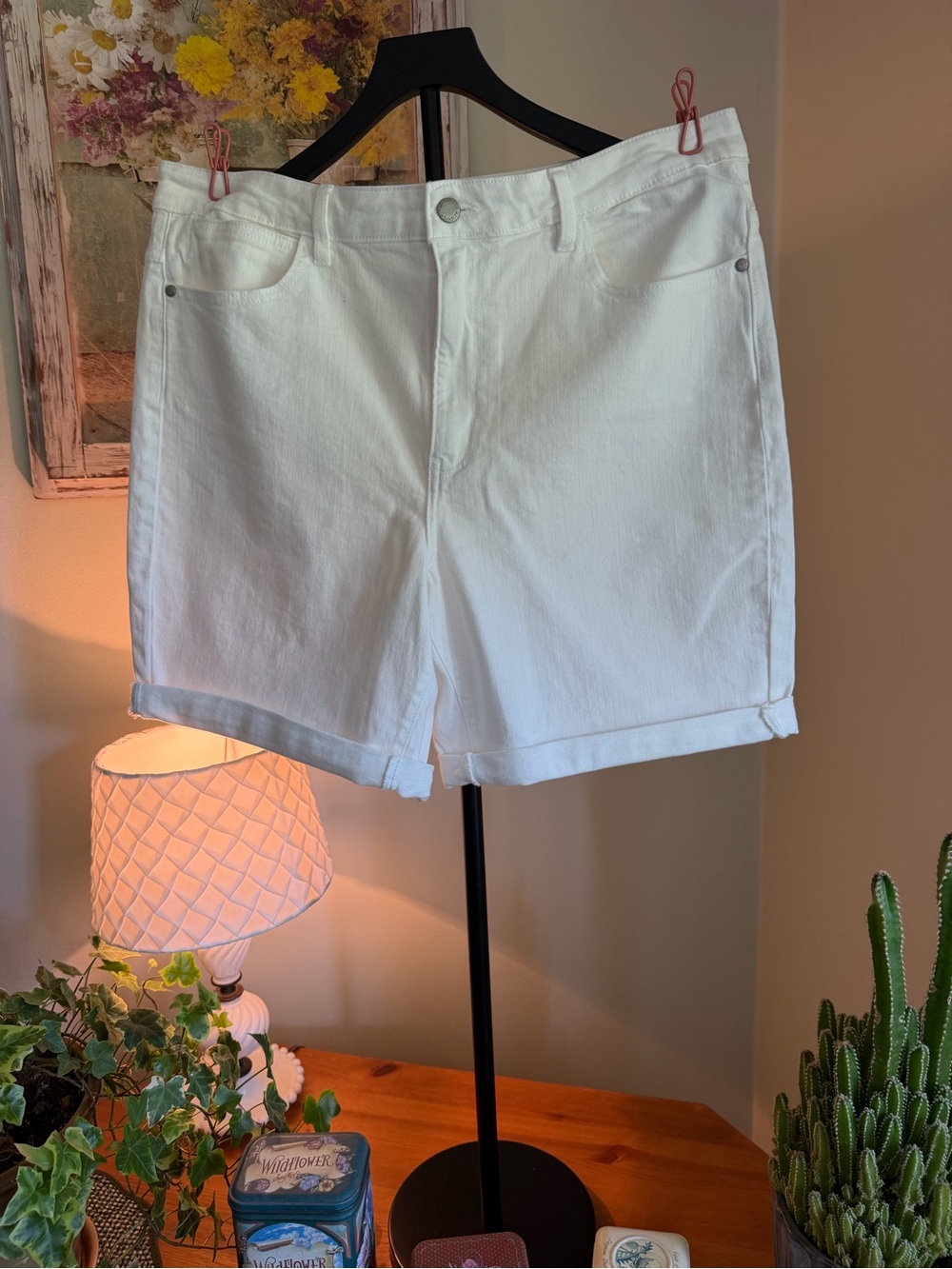 Wrangler White Rolled-Hem Cotton Bermuda Shorts